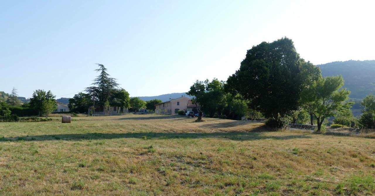 Les Bois Rouges Bed & Breakfast La Rochegiron Exterior foto