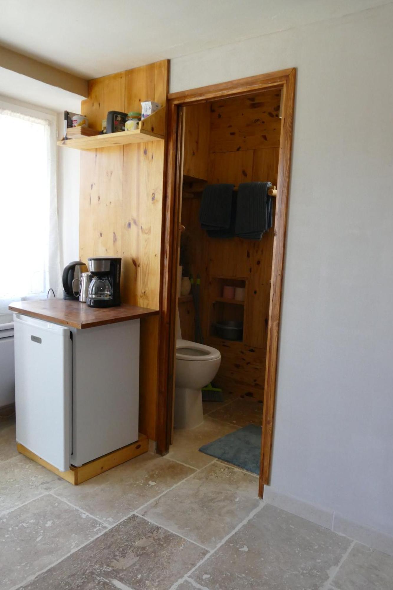 Les Bois Rouges Bed & Breakfast La Rochegiron Exterior foto